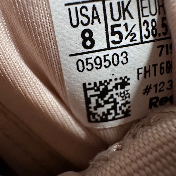 Reebok Split Flex Woman’s Size 8 Never Been Worn - Picture 4 of 4